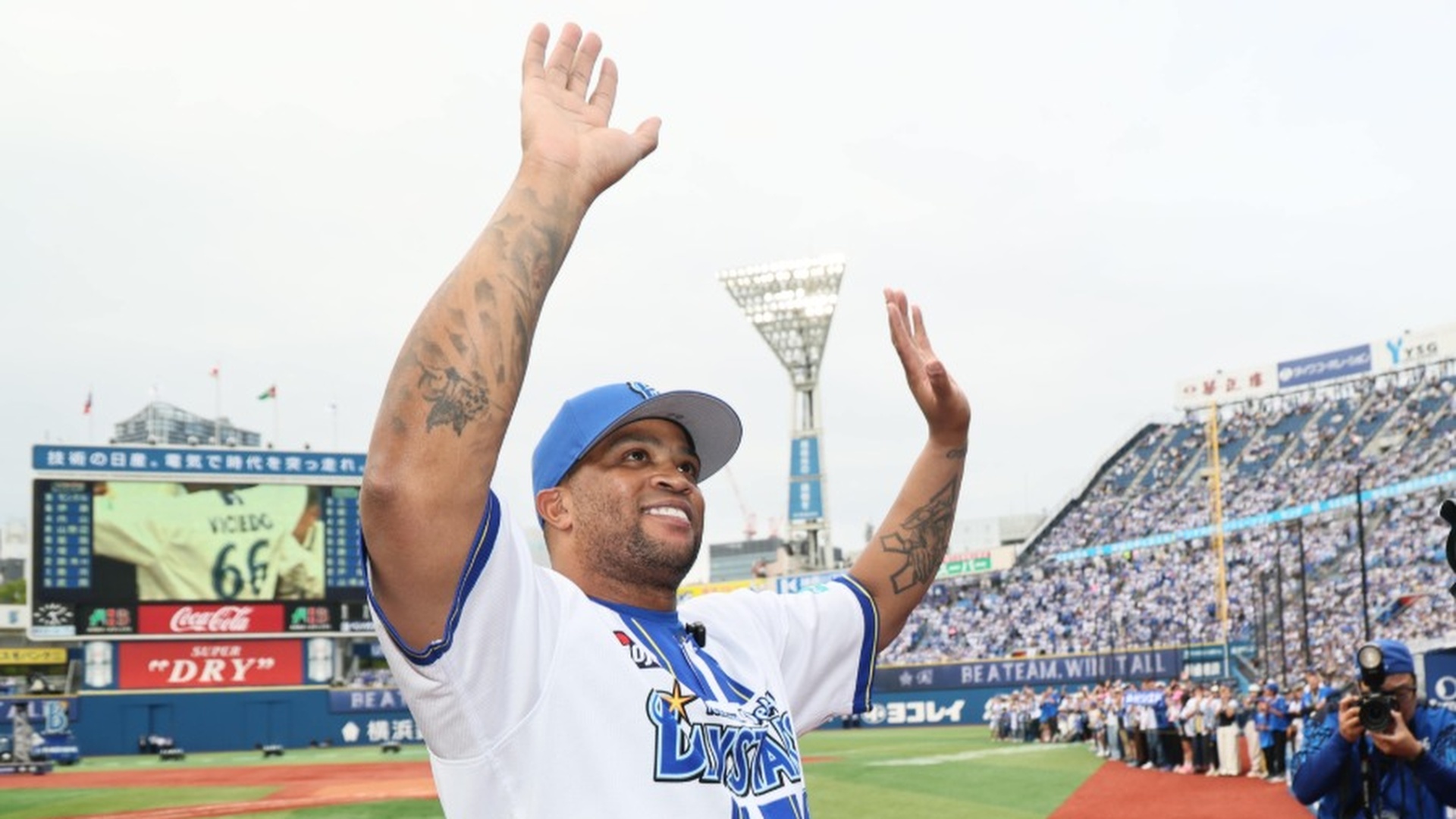 プロ野球 東京ヤクルトスワローズ 69 Amazon.co.jp: 東京ヤクルトスワローズ 2022 JERAセントラル・リーグ