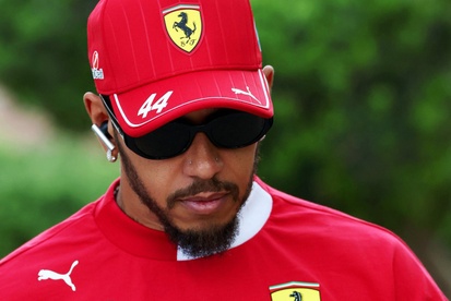 images-amp-6b8j7GE2-s2-lewis-hamilton-ferrari