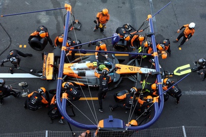 images-amp-2y7AABo6-s2-lando-norris-mclaren