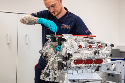 images-amp-2GzM4WV0-s2-red-bull-ford-powertrains