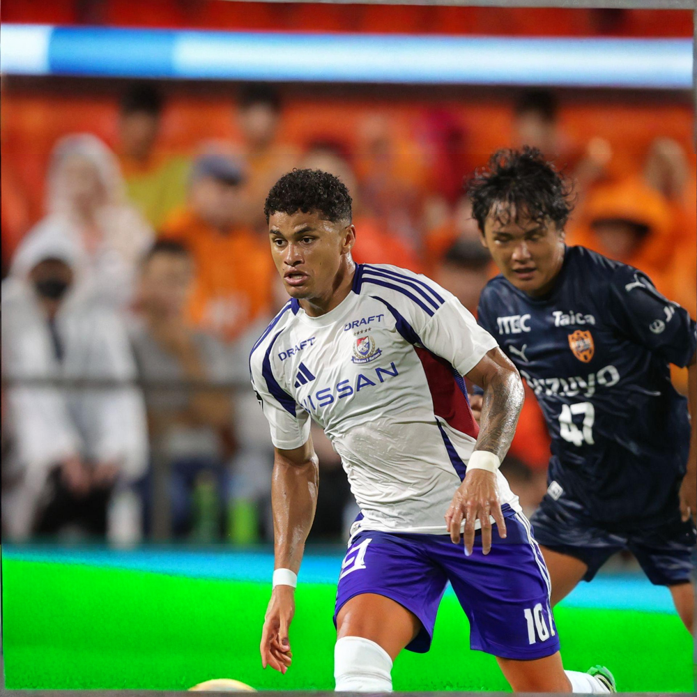 セレッソ大阪 坂元達裕 アートボード 昔の写真を縦向きに直してみたシリーズ> 👏 #坂元達裕 #セレッソ
