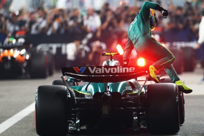 images-amp-0Ld5VLW0-s2-fernando-alonso-aston-martin-r