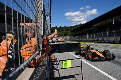 images-amp-6l9rExL0-s2-lando-norris-mclaren-2
