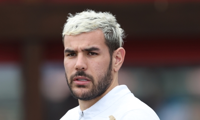 Contro il Como sta male e chiede il cambio, con la Francia è ok: l'ultimo sgarbo di Theo al Milan