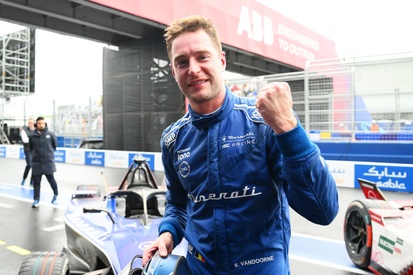 images-amp-2GzXglr0-s2-el-ganador-stoffel-vandoorne-m-2