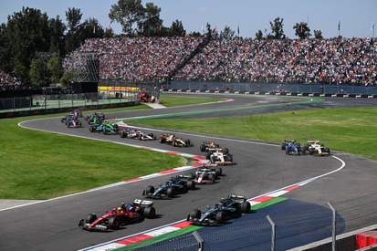 images-amp-2dE77reY-s2-lewis-hamilton-ferrari-george-