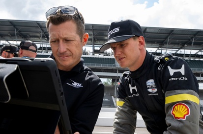 images-amp-0arKpQw2-s2-driver-coach-ryan-briscoe-with-2