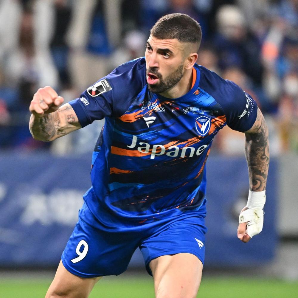 広島、柏好文との契約満了を発表「11年間紫のユニフォームを着れたこと