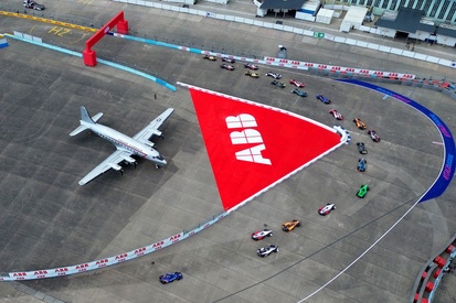 images-amp-6l9Xr5x0-s2-salida-en-el-eprix-de-berlin