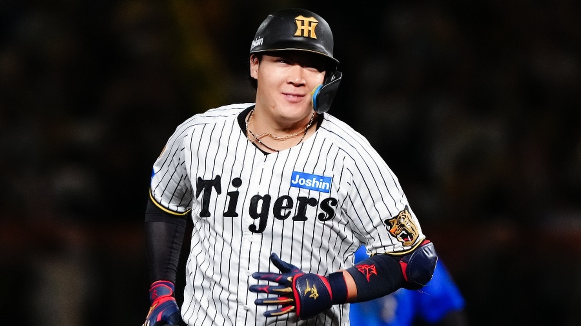 阪神】佐藤輝明が8号含む4安打で3試合連続猛打賞！ドリスがNPB通算100S