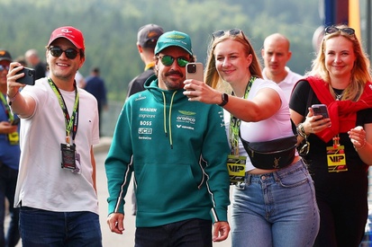 images-amp-6b7dJv30-s2-fernando-alonso-aston-martin-r