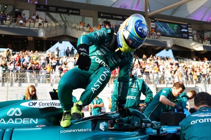 images-amp-0qgPNABY-s2-fernando-alonso-aston-martin-r