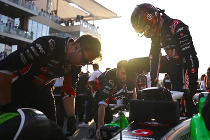 images-amp-YK13jgB0-s2-esteban-ocon-haas-f1-team