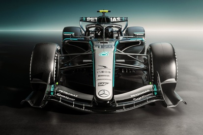 images-amp-0mXRlqz6-s2-mercedes-w17-livery