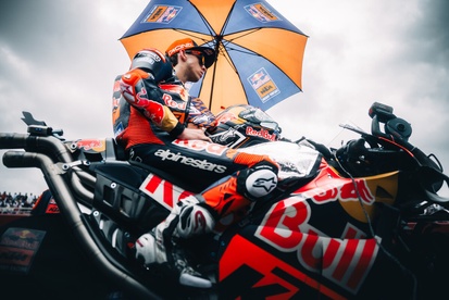 images-amp-6xERmBR0-s2-pedro-acosta-red-bull-ktm-fact