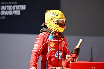 images-amp-0ZR97oN0-s2-lewis-hamilton-ferrari