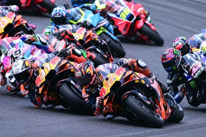images-amp-6l9r3PL0-s2-maverick-vinales-red-bull-ktm-
