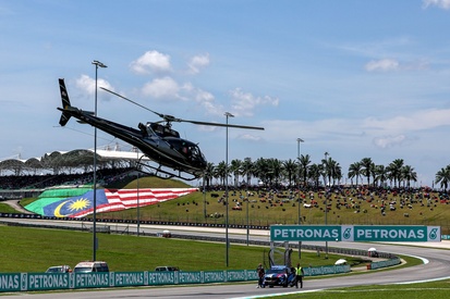 images-amp-6b8jjpv2-s2-helicoptero-medico-tras-el-acc-3