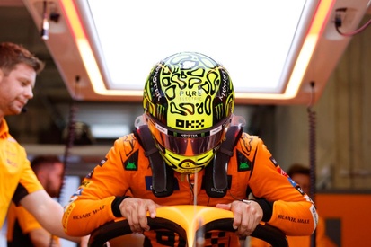 images-amp-YXRPZ3K0-s2-lando-norris-mclaren-f1-team-i