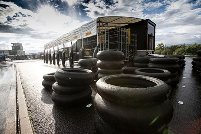 images-amp-6VREyGN6-s2-neumaticos-pirelli-3