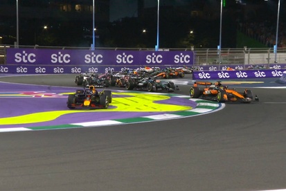 images-amp-6D1ygm40-s2-verstappen-vs-piastri