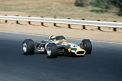 images-amp-6AEoDJD6-s2-jim-clark-lotus-cosworth-49-1