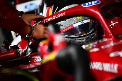 images-amp-YK13Ekw0-s2-lewis-hamilton-ferrari-2