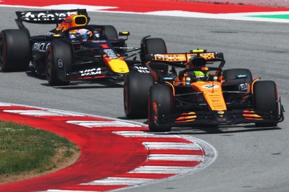 images-amp-6D1yE7O0-s2-lando-norris-mclaren-max-verst