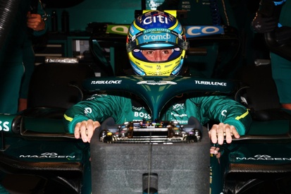 images-amp-Y9lL7Mx2-s2-fernando-alonso-aston-martin-r