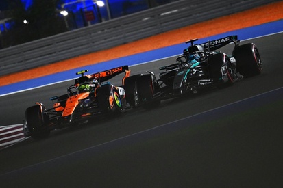 images-amp-YpbPbmW0-s2-lando-norris-mclaren-george-ru