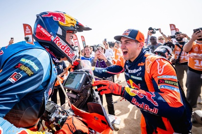 images-amp-6x7ZGj4Y-s2-77-red-bull-ktm-factory-racing