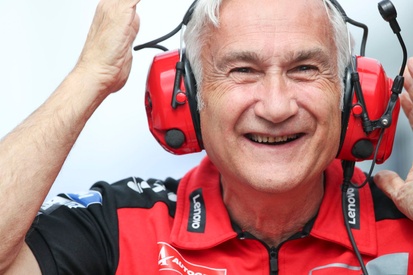 images-amp-YN1eoDP2-s2-davide-tardozzi-team-manager-d