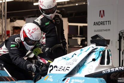 images-amp-2GzXEDz0-s2-oliver-rowland-nissan-formula-