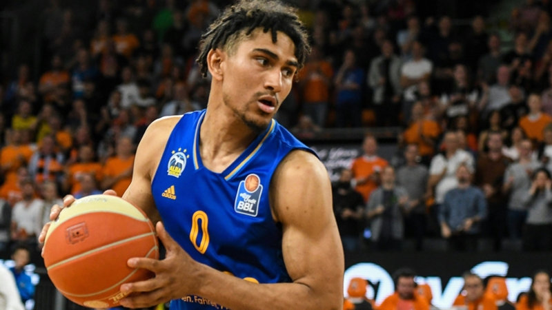 Basketball-Nationalspieler Lo von Berlin nach Mailand