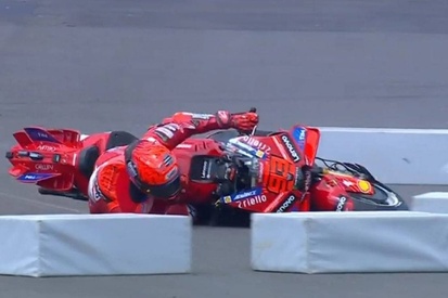 images-amp-YXRE5Mo0-s2-caida-marc-marquez