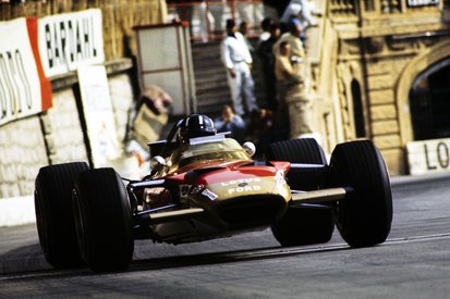 images-amp-6xEDGJ10-s2-graham-hill-lotus-49b-ford