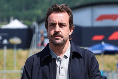 images-amp-2jX4vZP6-s2-fernando-alonso-aston-martin-r