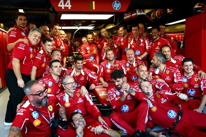 images-amp-YBVo3elY-s2-lewis-hamilton-ferrari-2