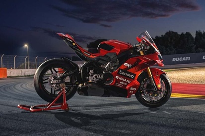 images-amp-YP7rB8e2-s2-ducati-panigale-v4