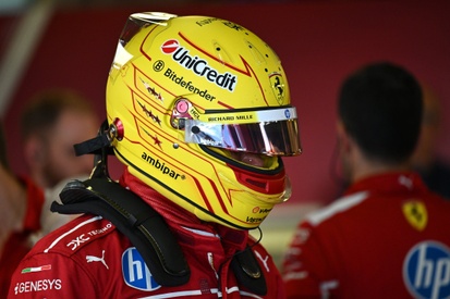 images-amp-2y7ALWm6-s2-lewis-hamilton-ferrari-2