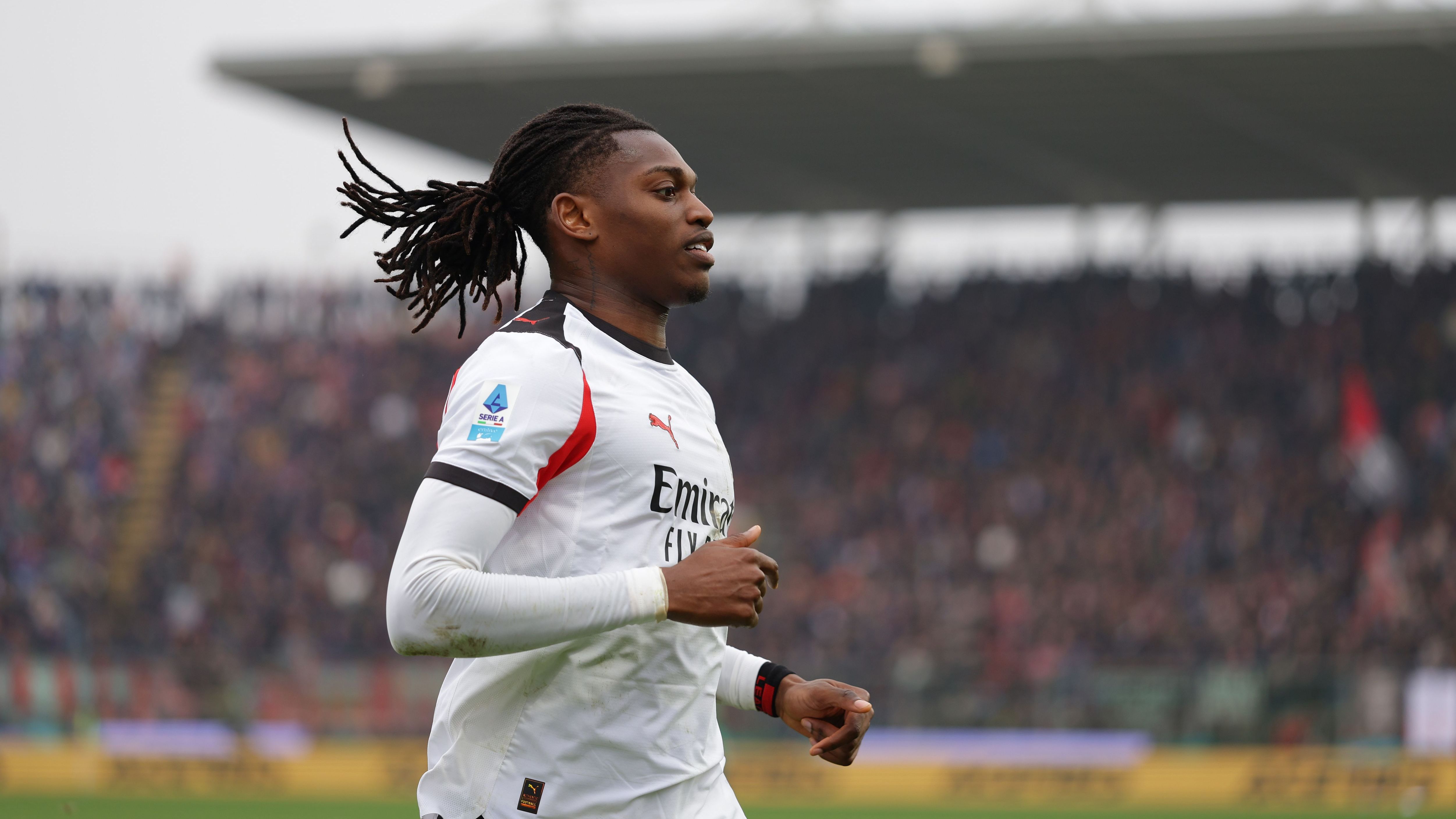 鈴木彩艶所属のパルマ、18歳の逸材レオーニや主力の売却で148億円と