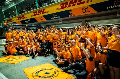 images-amp-YP3vwbA2-s2-lando-norris-mclaren-oscar-pia