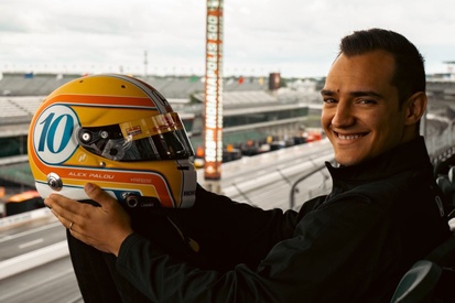 images-amp-YBeB3XB2-s2-alex-palou-casco-indy-500-2025