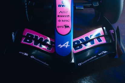 images-amp-0mXRl3q6-s2-livrea-alpine-a526