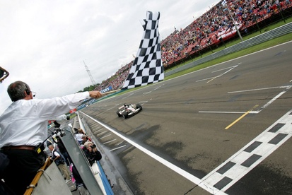 images-amp-2dE7Mn5Y-s2-jenson-button-honda-ra106-1st-