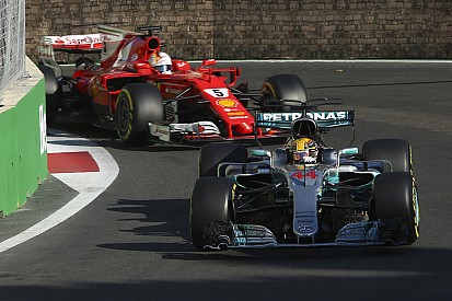 images-amp-YX4GzO5Y-s2-f1-azerbaijan-gp-2017-lewis-hamilton-mercedes-amg-f1-w08-sebastian-vettel-ferrari-sf70h-6933740