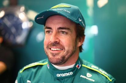 images-amp-0Ld5Vza0-s2-fernando-alonso-aston-martin-r