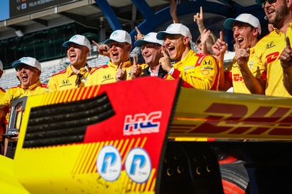 images-amp-68yqyp40-s2-alex-palou-chip-ganassi-racing-2