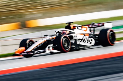 images-amp-68VWL3G2-s2-esteban-ocon-haas-2