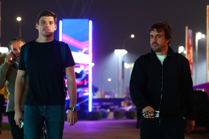 images-amp-0R7wrQr2-s2-max-verstappen-red-bull-racing